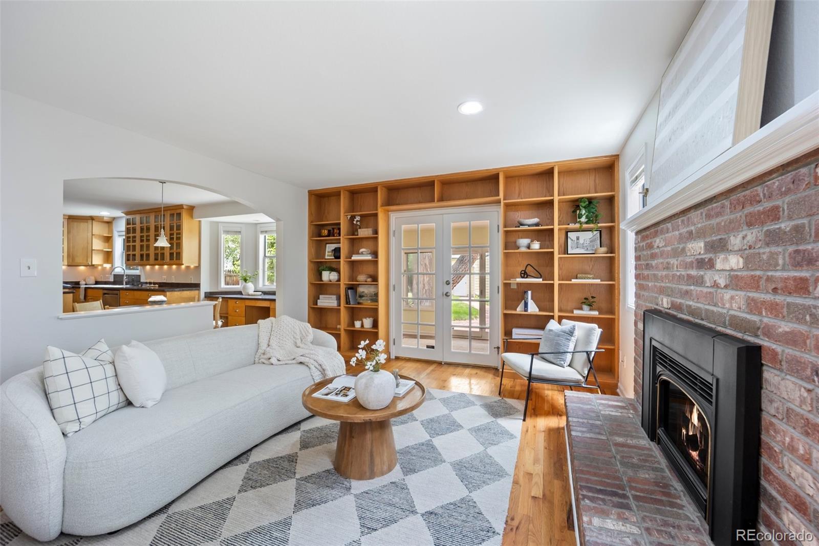 MLS Image #11 for 2432 s columbine street,denver, Colorado