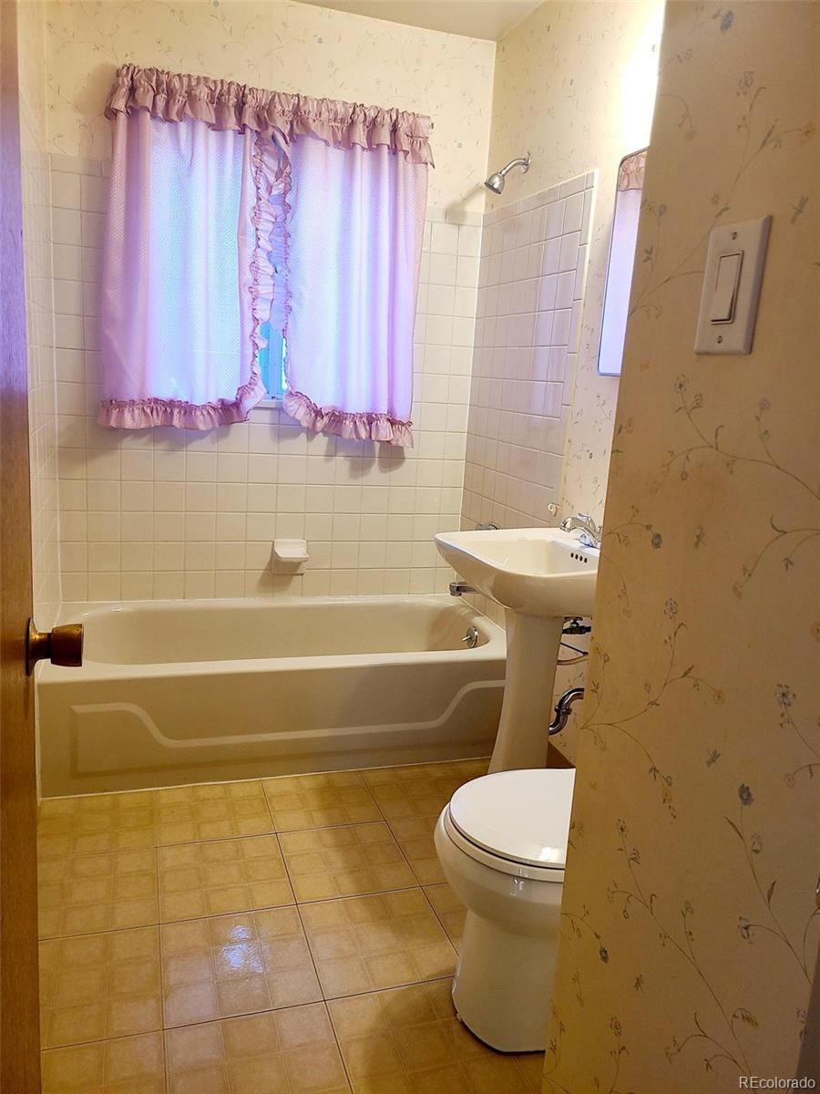 MLS Image #7 for 451  lansing street,aurora, Colorado