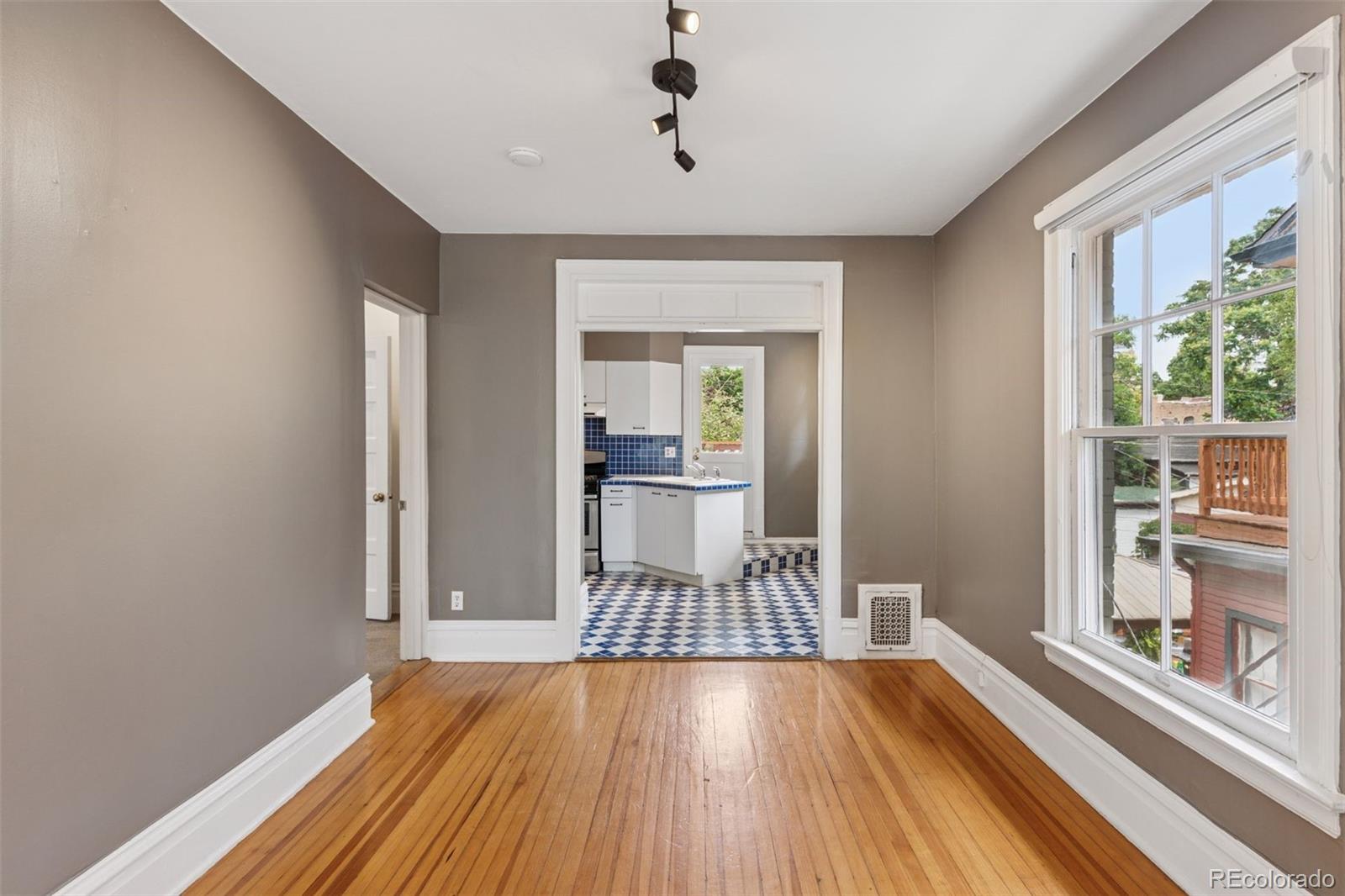 MLS Image #17 for 1352 n downing street,denver, Colorado