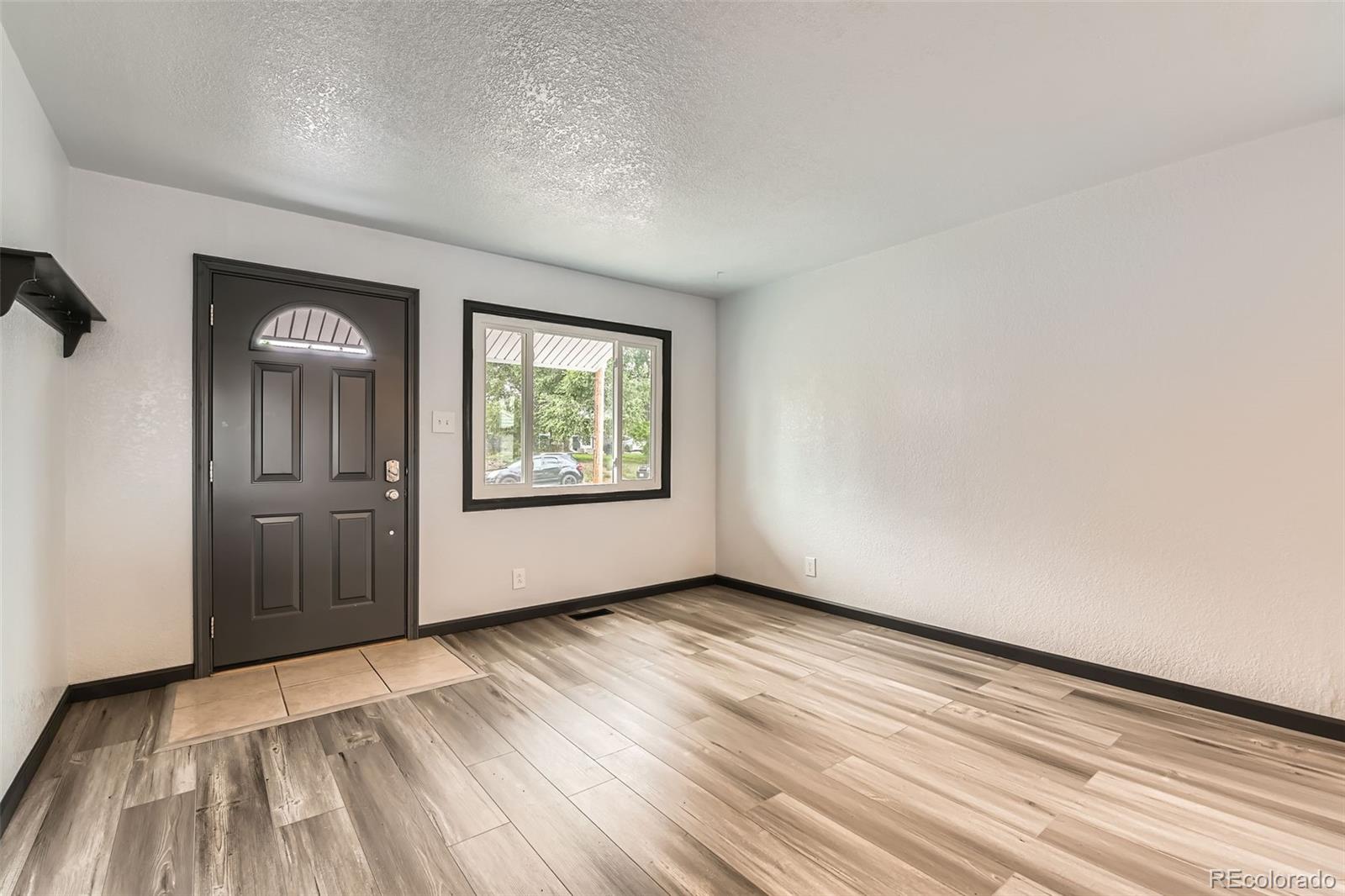 MLS Image #3 for 9470  lillian lane,thornton, Colorado