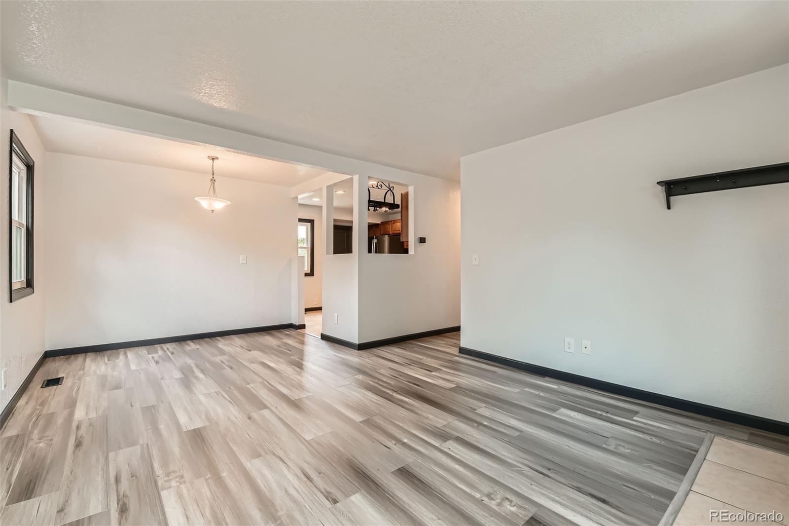 MLS Image #5 for 9470  lillian lane,thornton, Colorado