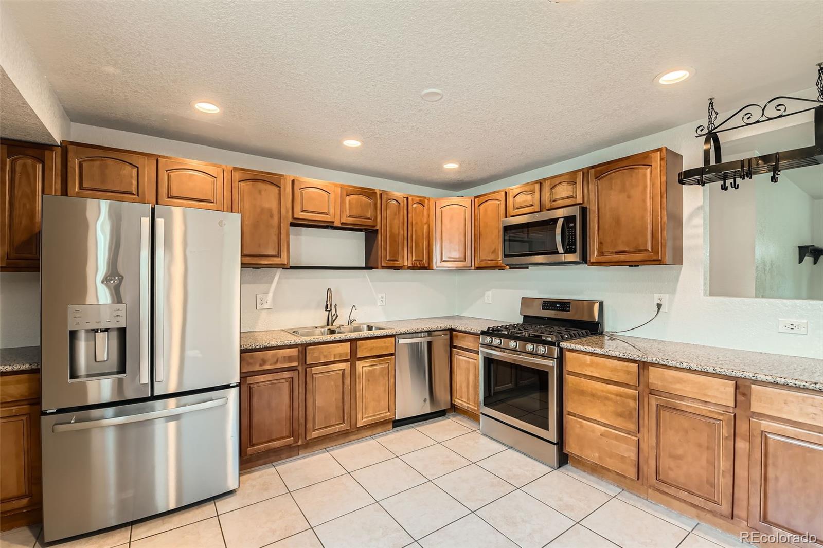 MLS Image #9 for 9470  lillian lane,thornton, Colorado