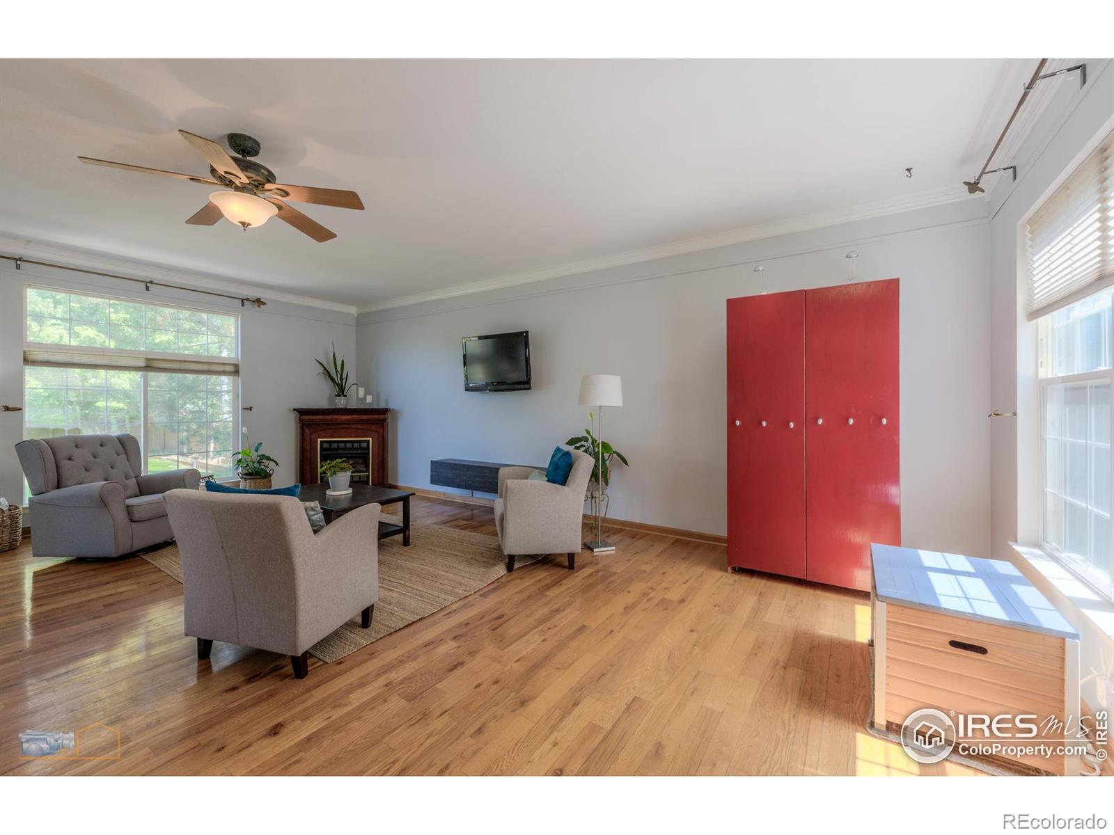 MLS Image #2 for 3598  larkspur drive,longmont, Colorado