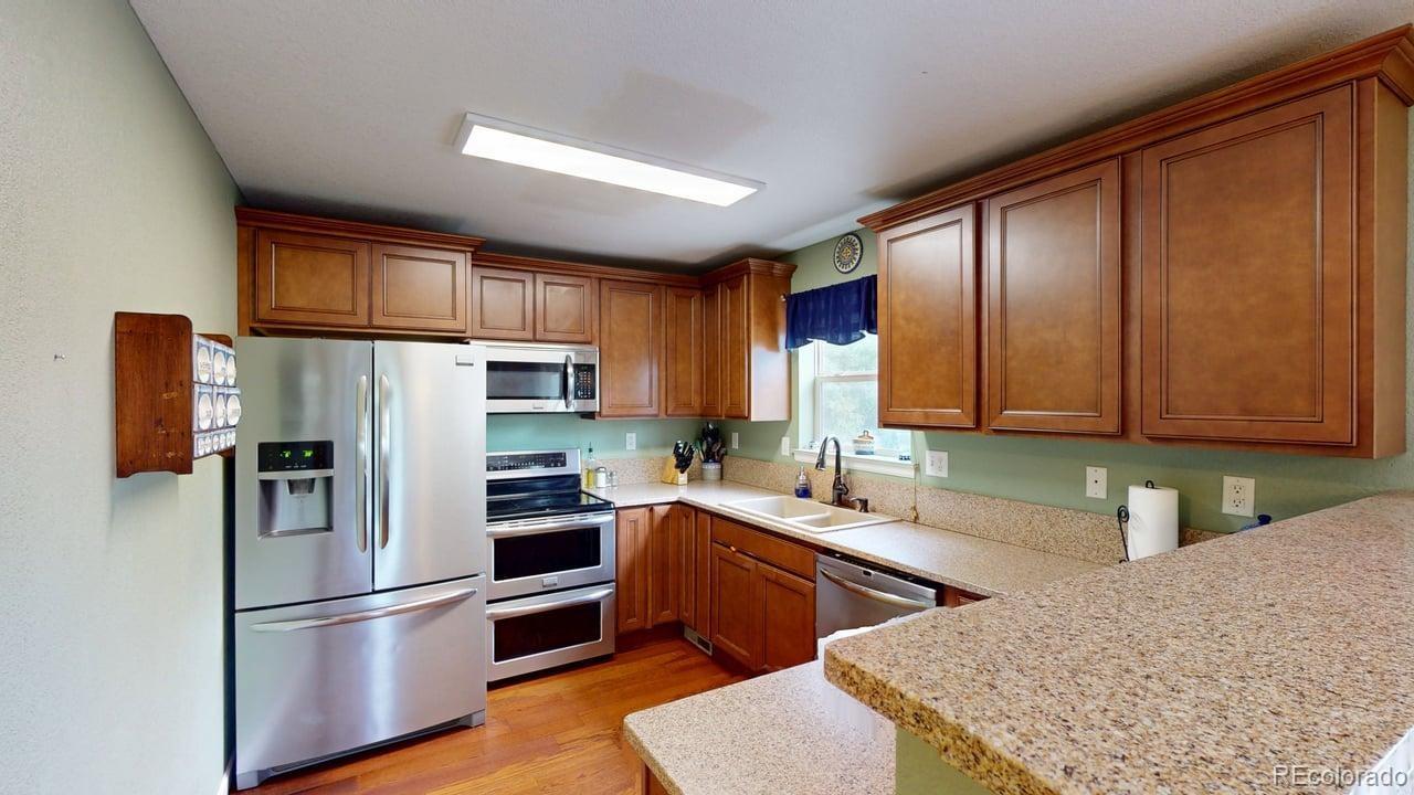 MLS Image #4 for 2160  ance street,strasburg, Colorado