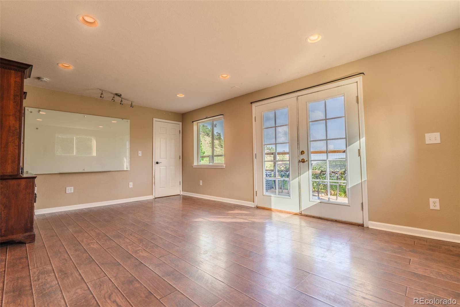 MLS Image #24 for 180  deep cut road,livermore, Colorado