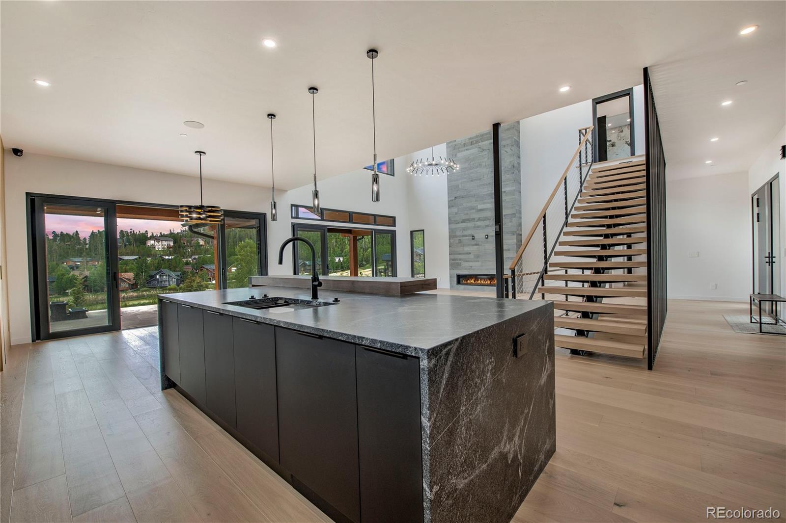 MLS Image #5 for 328  raven golf lane,silverthorne, Colorado
