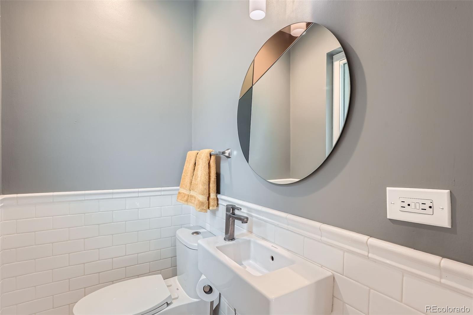 MLS Image #7 for 3530 e 8th avenue,denver, Colorado