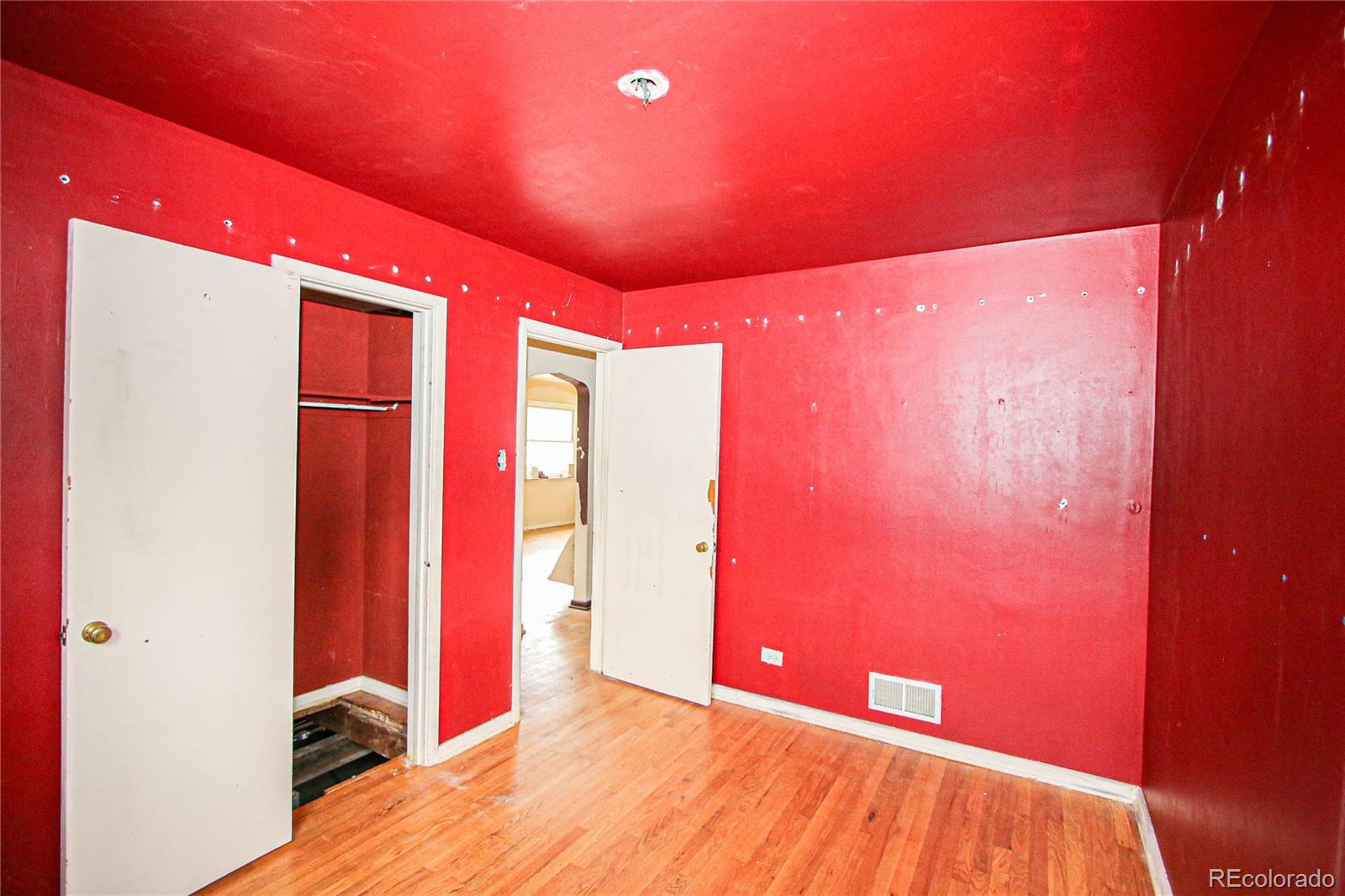 MLS Image #13 for 3301  bellaire street,denver, Colorado