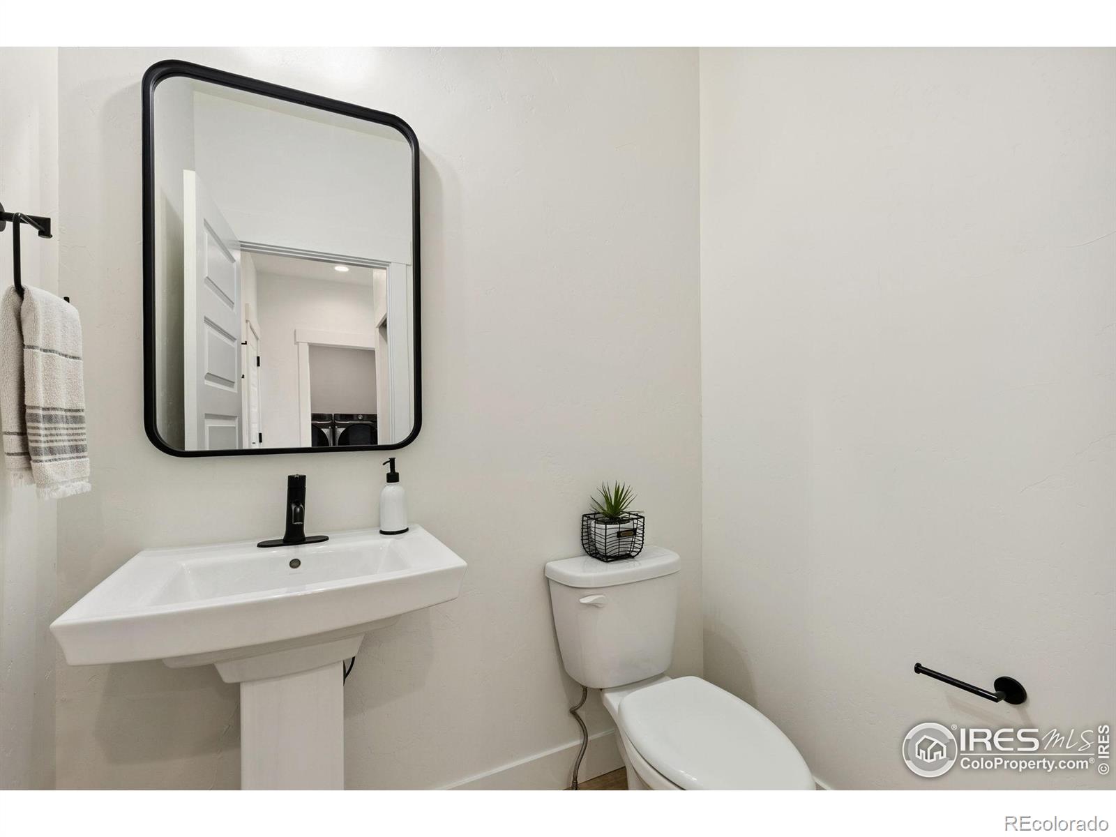 MLS Image #15 for 760  crossbill drive,berthoud, Colorado