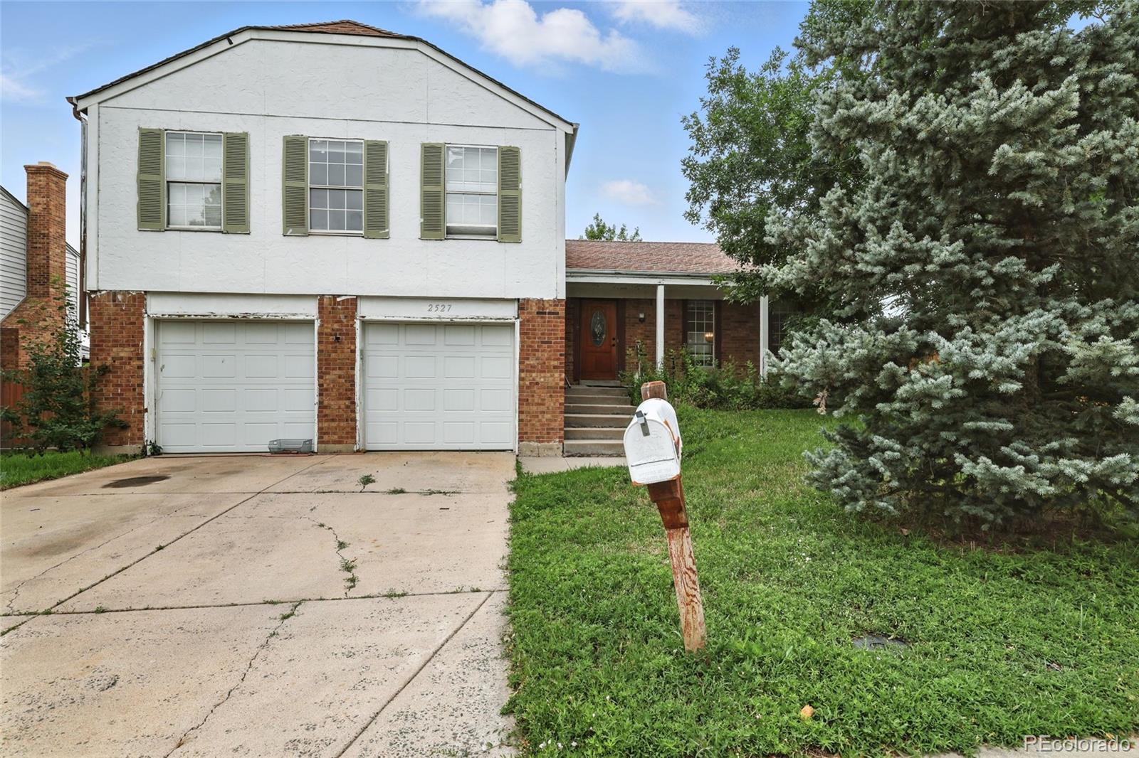 MLS Image #1 for 2527 s ouray way,aurora, Colorado
