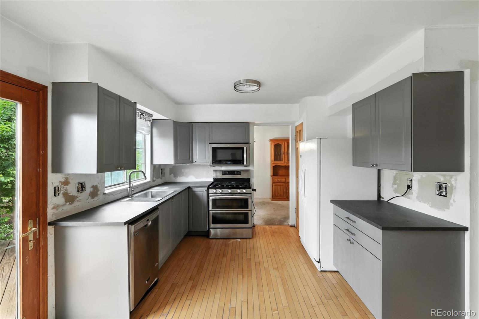 MLS Image #11 for 2527 s ouray way,aurora, Colorado