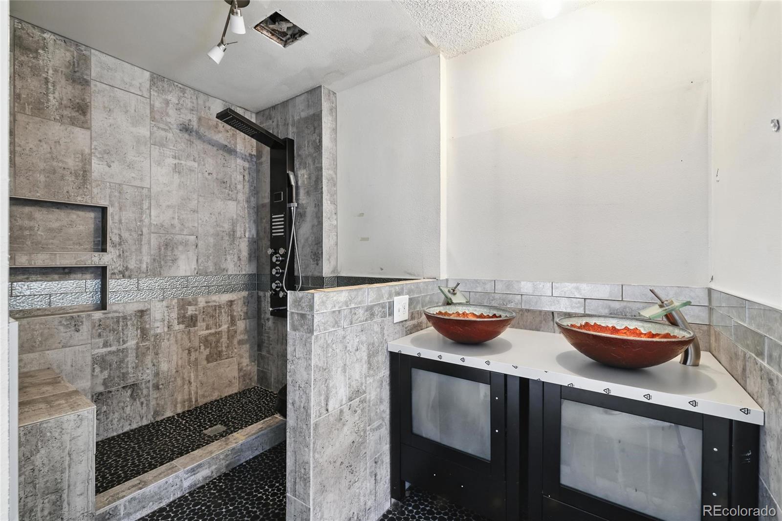 MLS Image #23 for 2527 s ouray way,aurora, Colorado