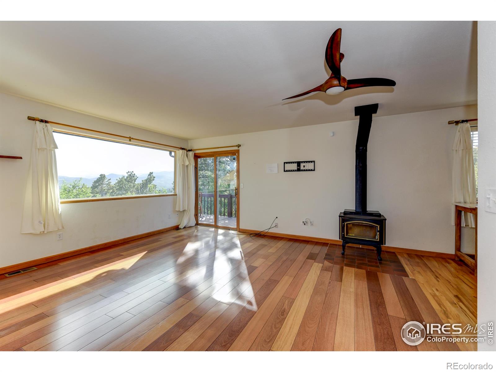 MLS Image #2 for 1730  coyote circle,black hawk, Colorado