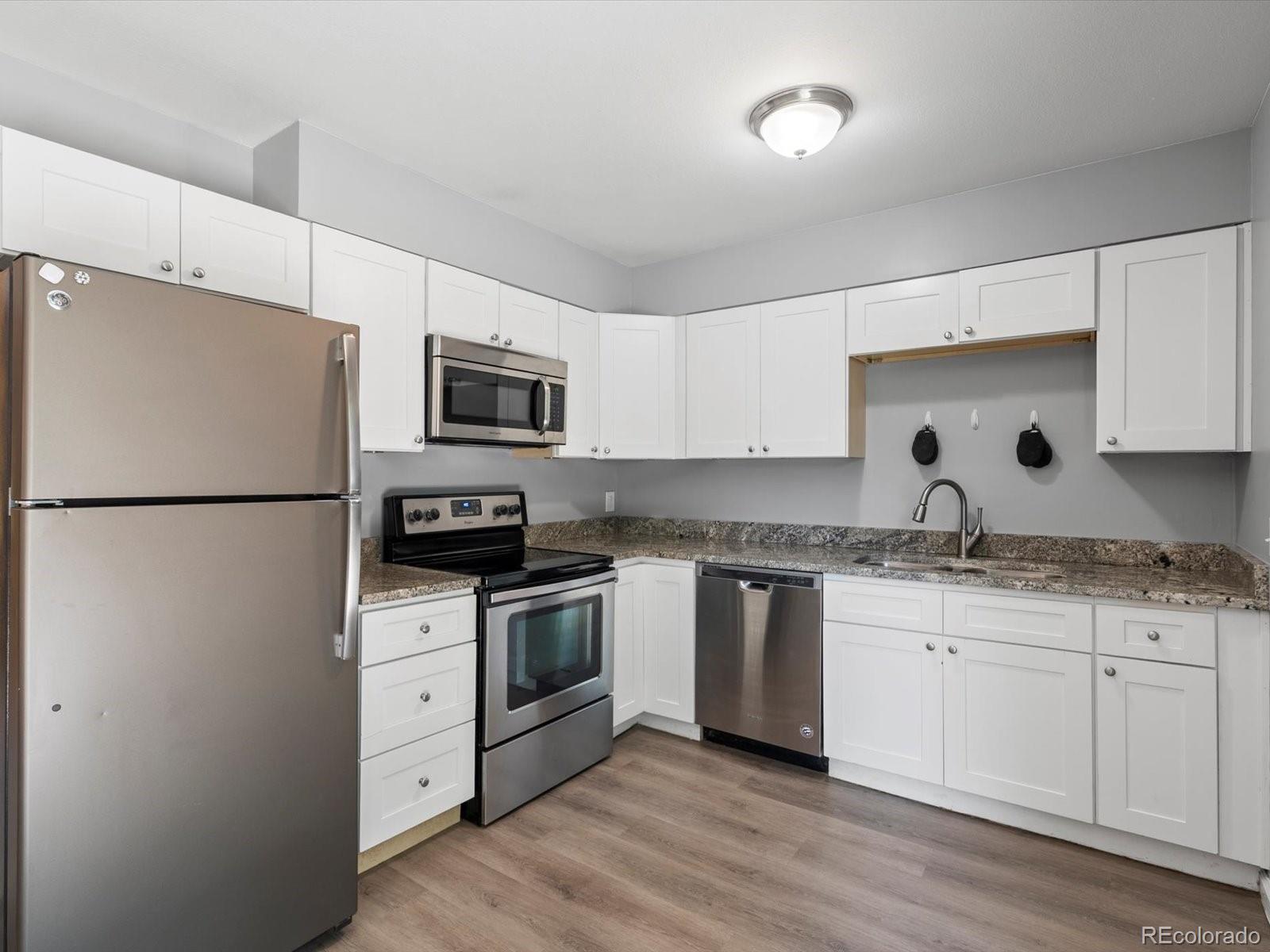 MLS Image #10 for 5542  crown boulevard,denver, Colorado