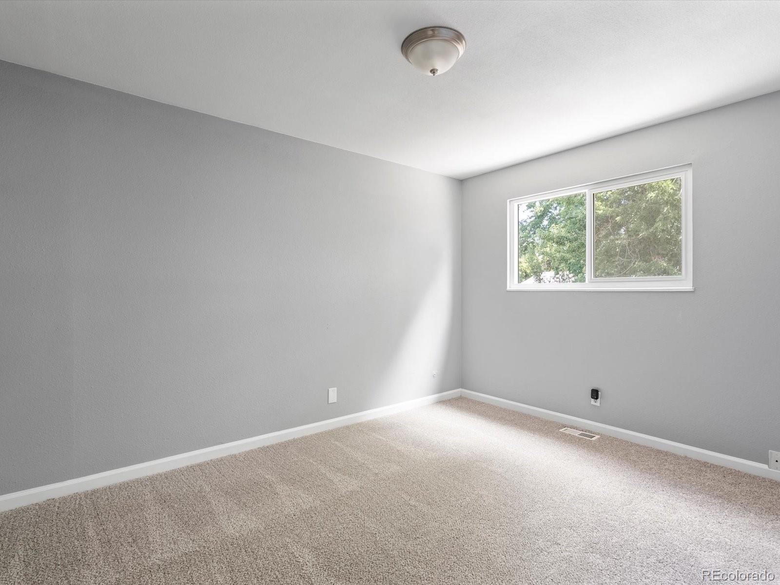 MLS Image #19 for 5542  crown boulevard,denver, Colorado