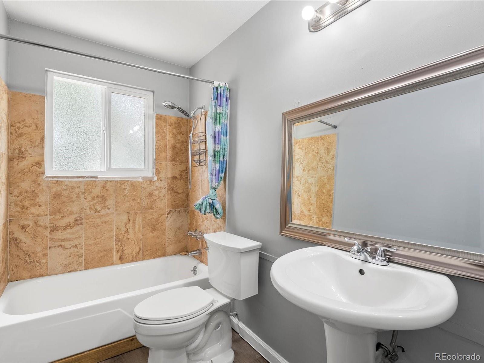 MLS Image #23 for 5542  crown boulevard,denver, Colorado