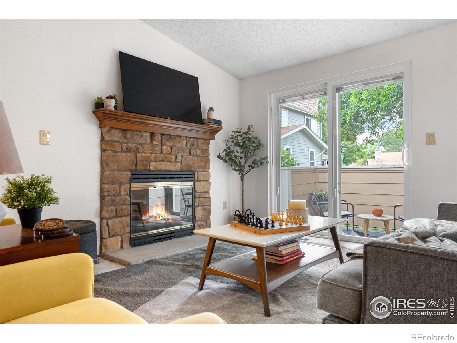 MLS Image #5 for 8416  everett way,arvada, Colorado