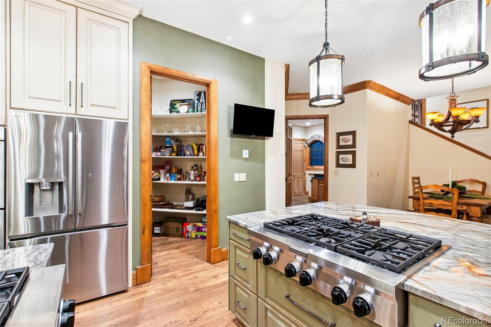 MLS Image #16 for 4679  stone manor heights,colorado springs, Colorado