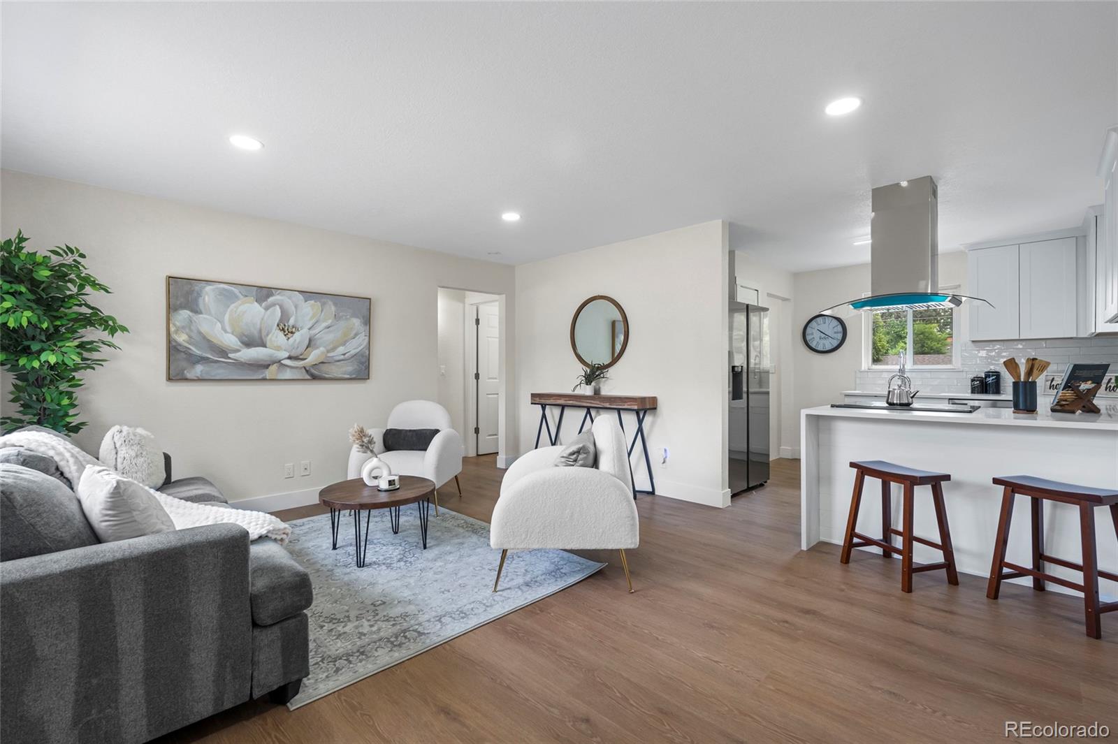 MLS Image #7 for 1330  quebec street,denver, Colorado