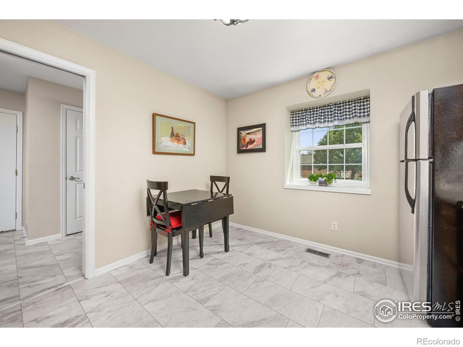 MLS Image #5 for 1443  elmhurst court,longmont, Colorado