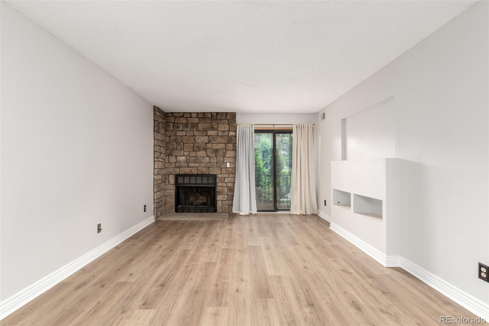 MLS Image #3 for 401 s kalispell way 104,aurora, Colorado