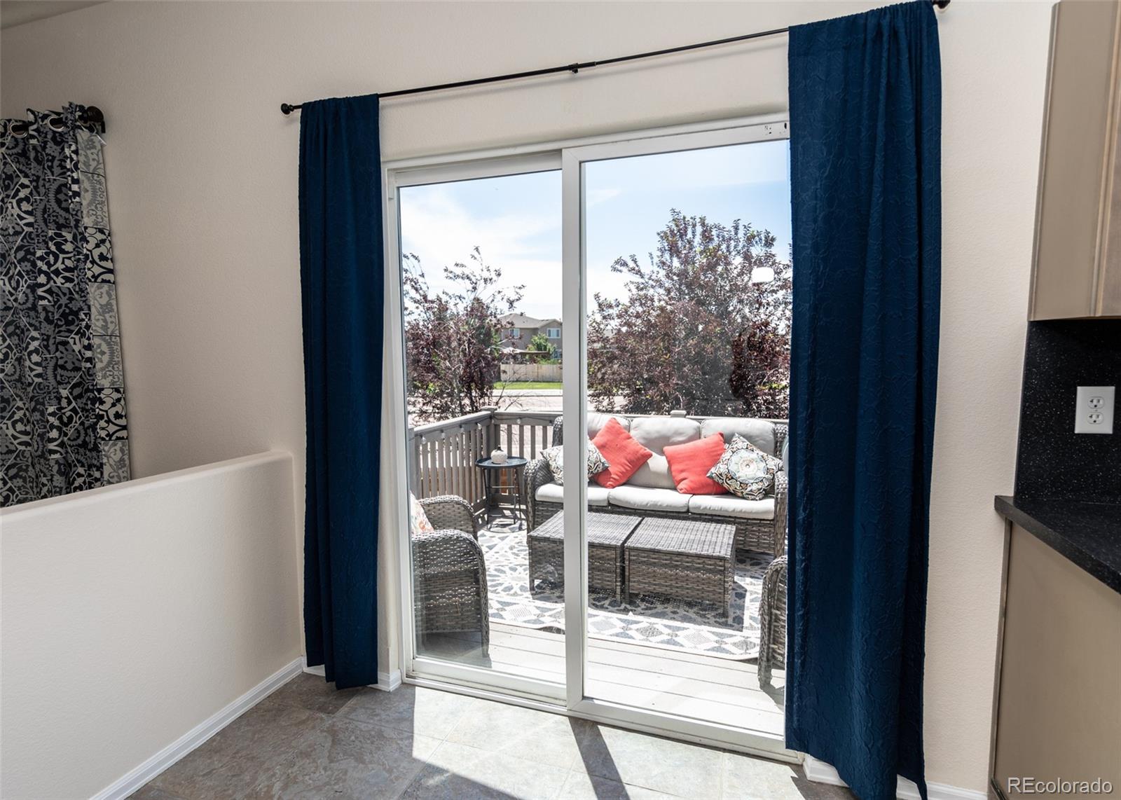 MLS Image #10 for 10868  deer meadow circle,colorado springs, Colorado