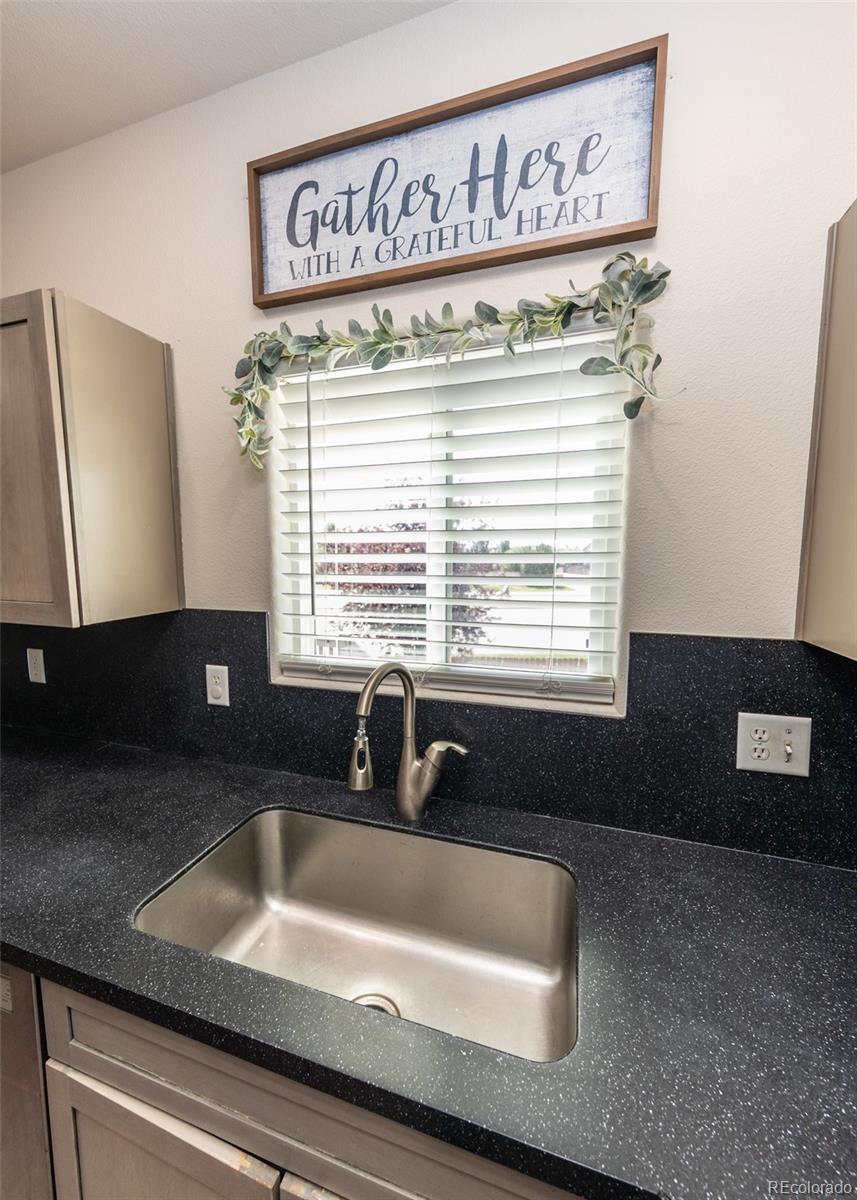 MLS Image #14 for 10868  deer meadow circle,colorado springs, Colorado