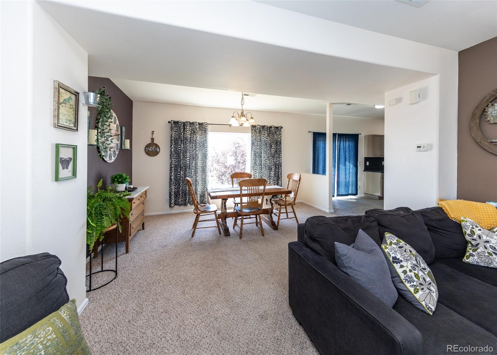MLS Image #6 for 10868  deer meadow circle,colorado springs, Colorado