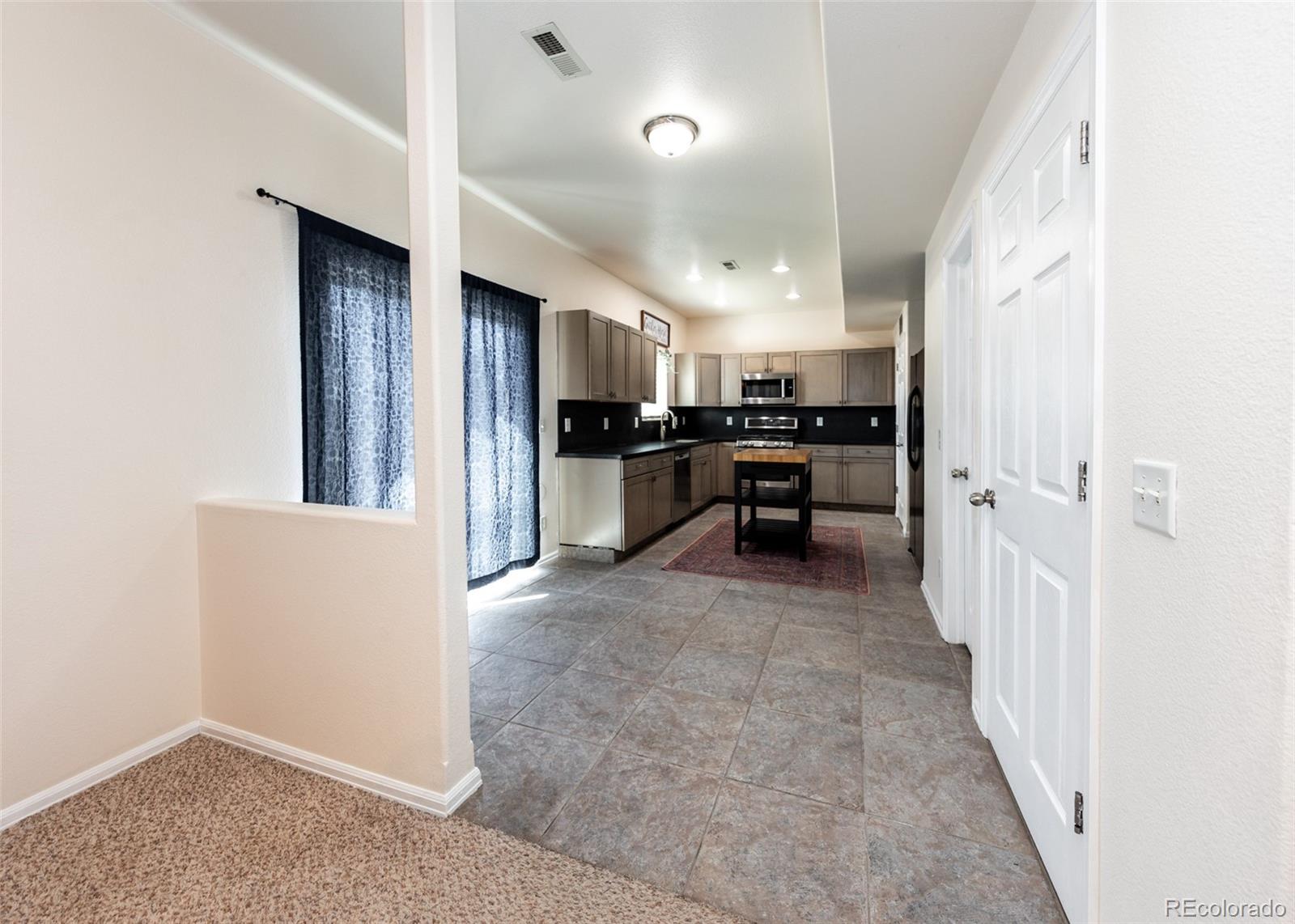 MLS Image #9 for 10868  deer meadow circle,colorado springs, Colorado