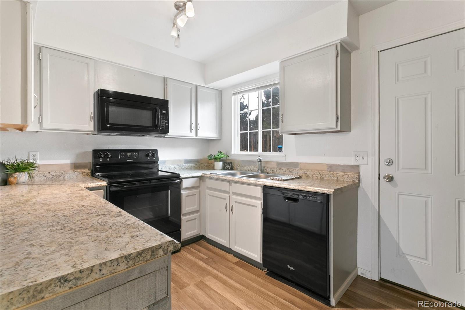 MLS Image #7 for 3459  queen anne way,colorado springs, Colorado
