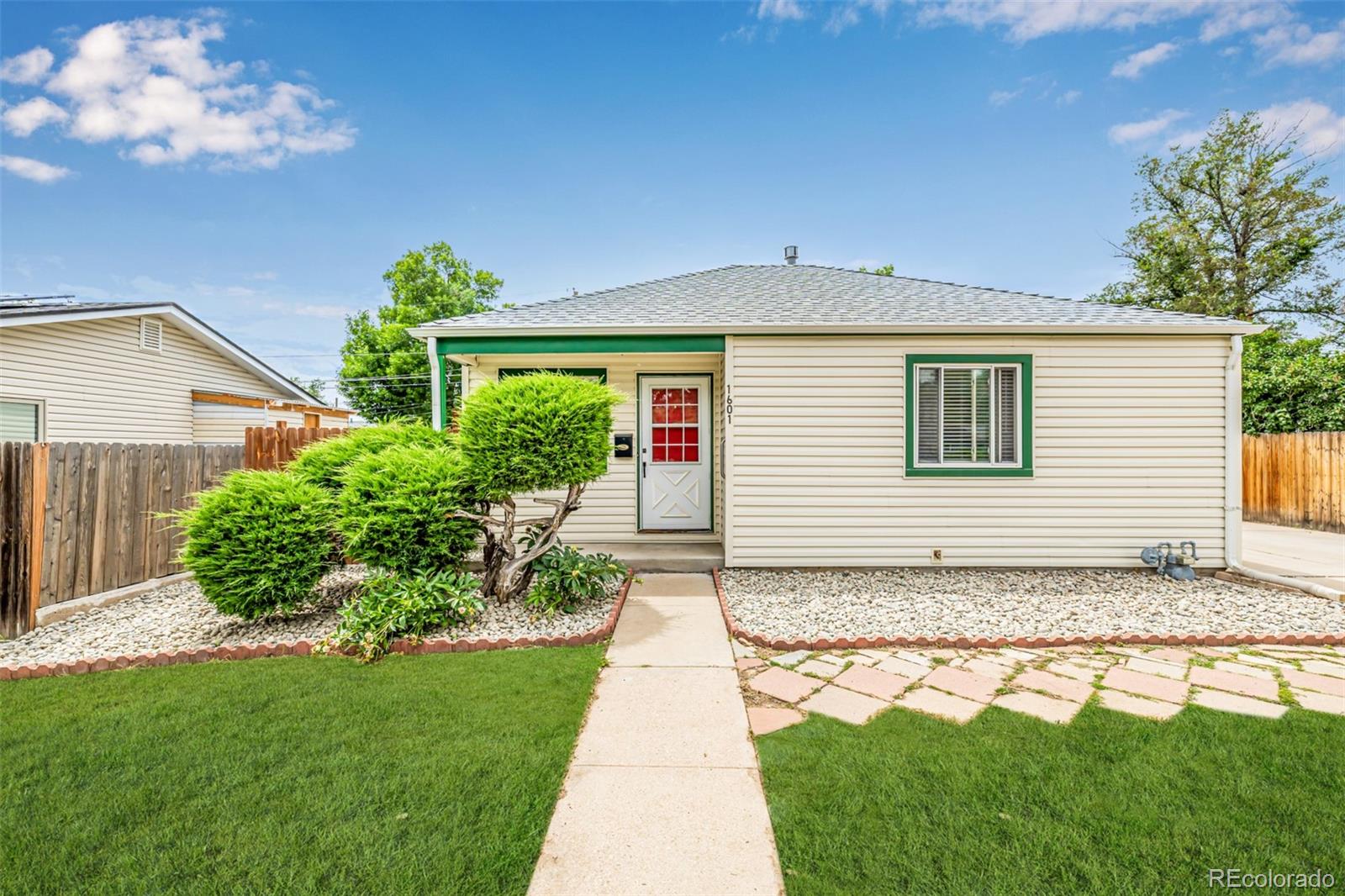 MLS Image #3 for 1601 s yates street,denver, Colorado