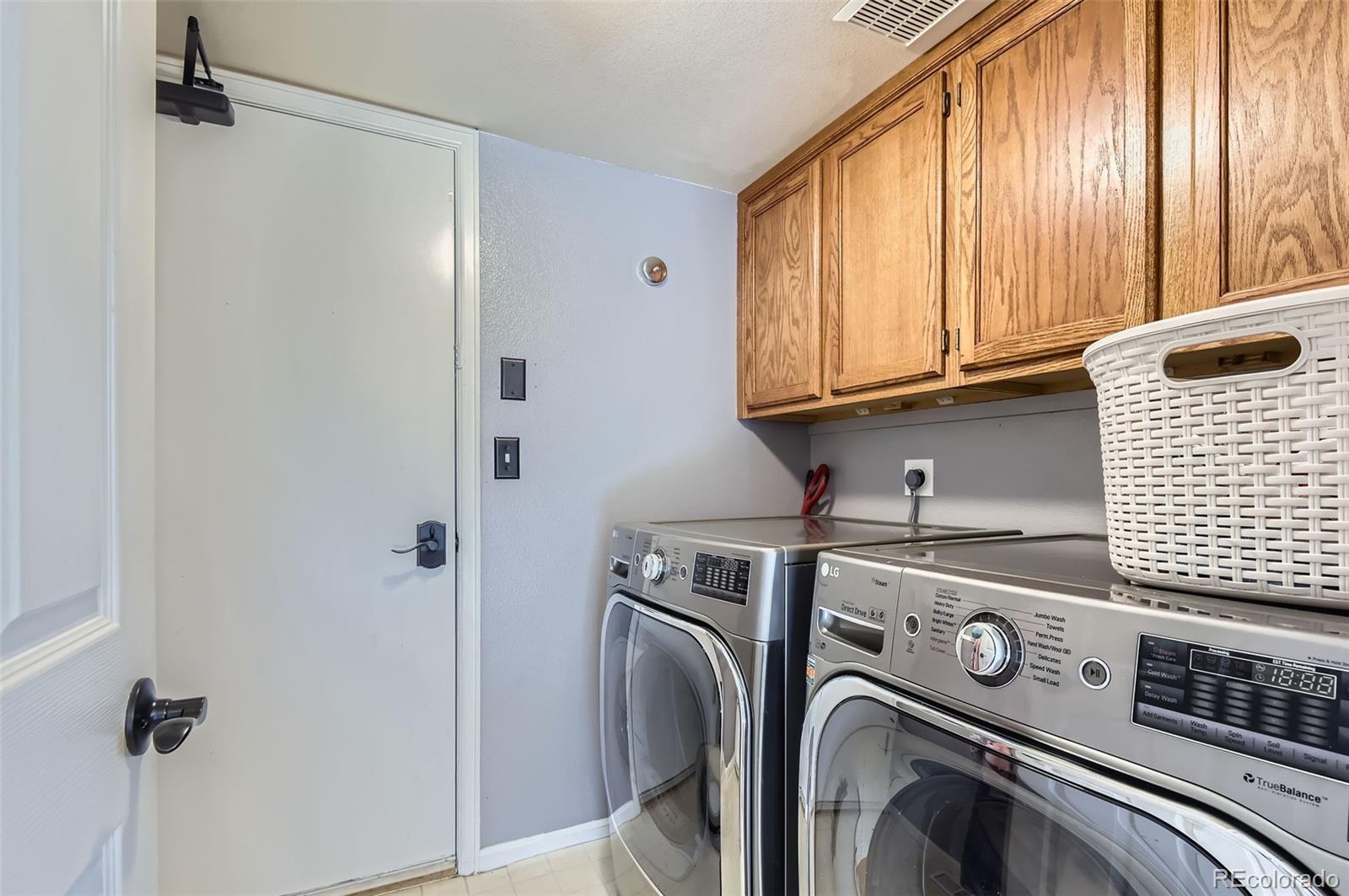 MLS Image #29 for 8685  meadow creek drive,highlands ranch, Colorado