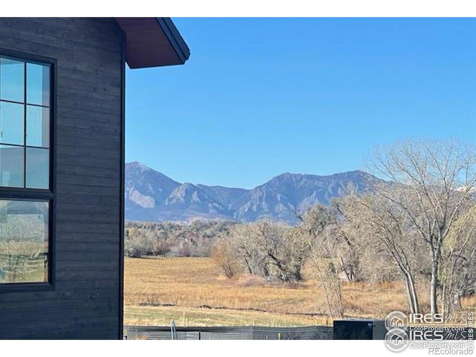 MLS Image #5 for 917  latigo loop,lafayette, Colorado