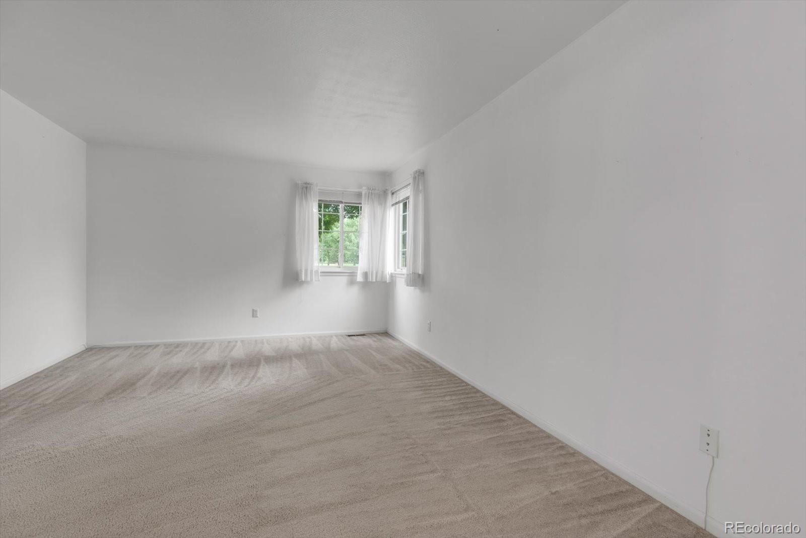 MLS Image #14 for 8406  everett way,arvada, Colorado