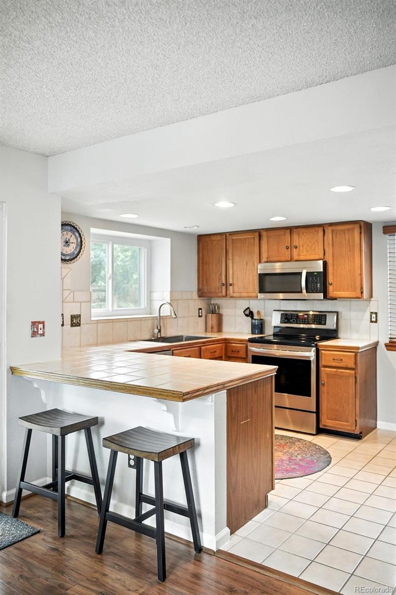 MLS Image #13 for 8468 s upham way,littleton, Colorado