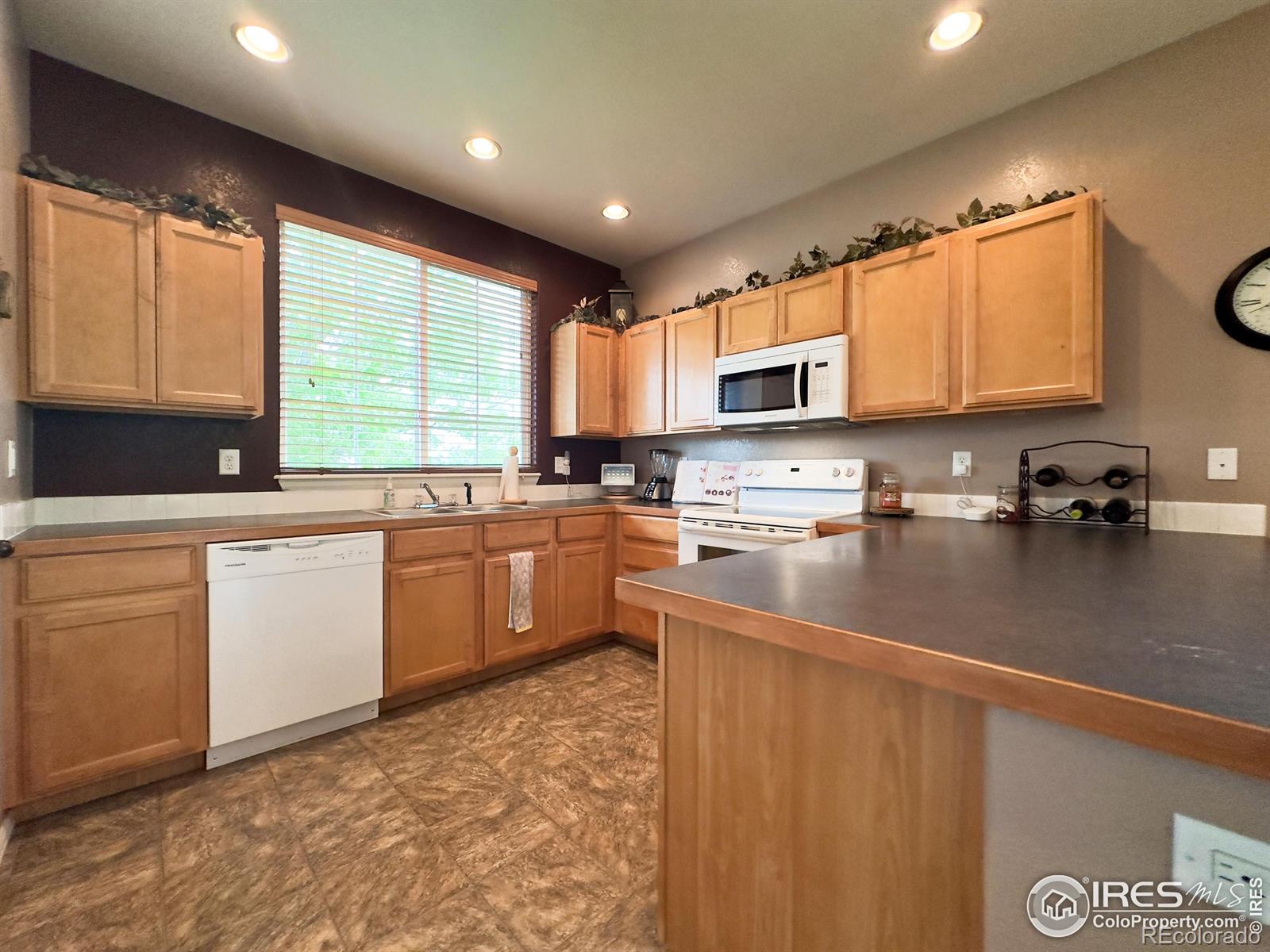 MLS Image #7 for 307  sycamore avenue,johnstown, Colorado