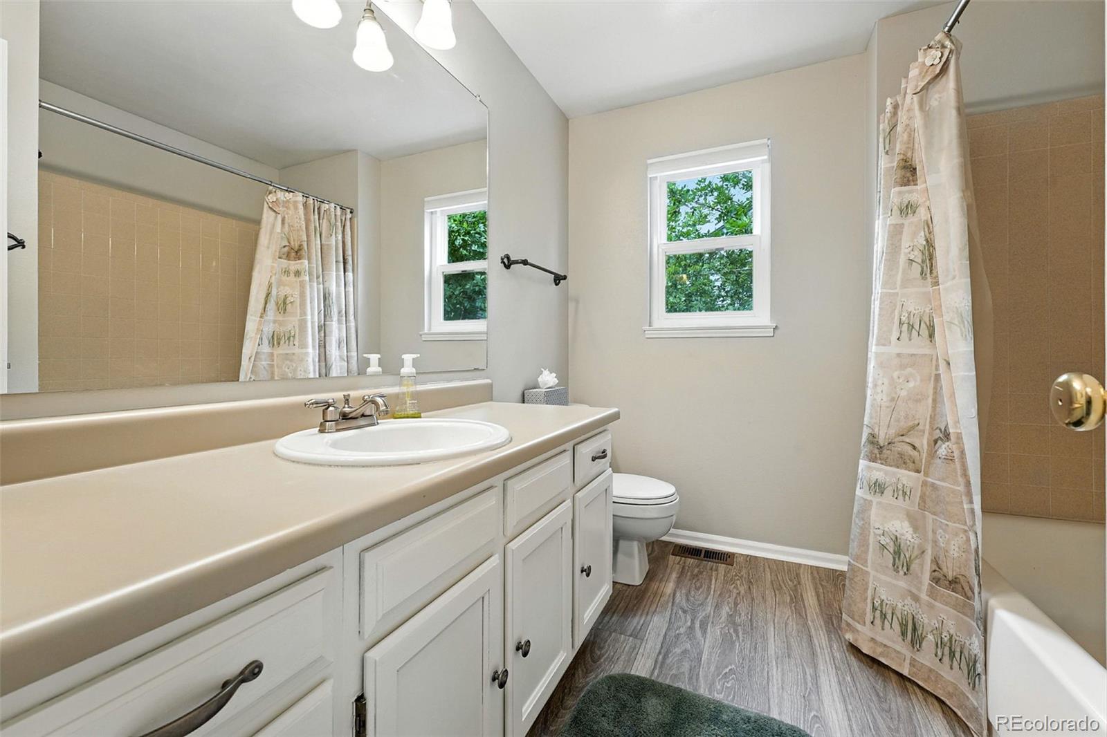 MLS Image #36 for 4151 s andes way,aurora, Colorado