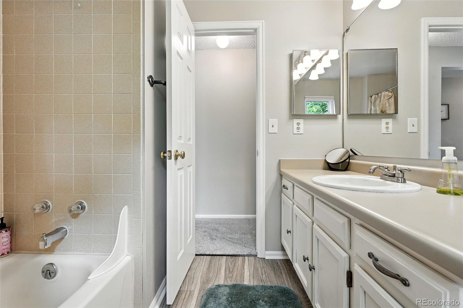 MLS Image #37 for 4151 s andes way,aurora, Colorado