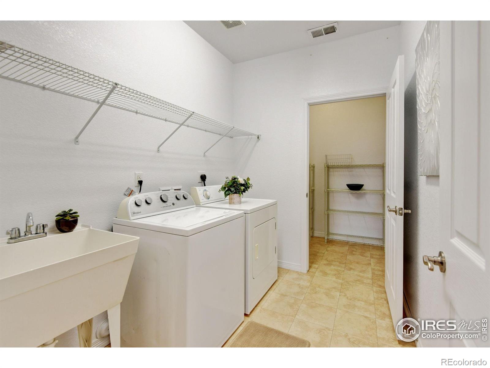 MLS Image #16 for 2421  santa fe drive,longmont, Colorado