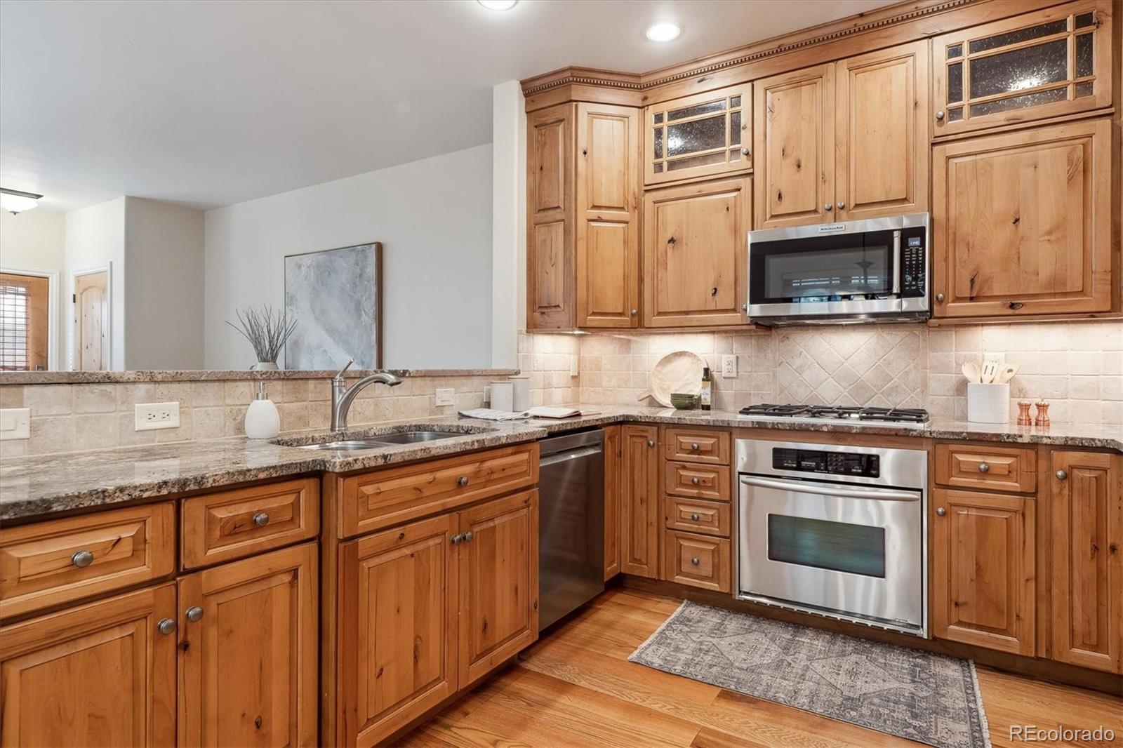 MLS Image #11 for 1907 s columbine street,denver, Colorado
