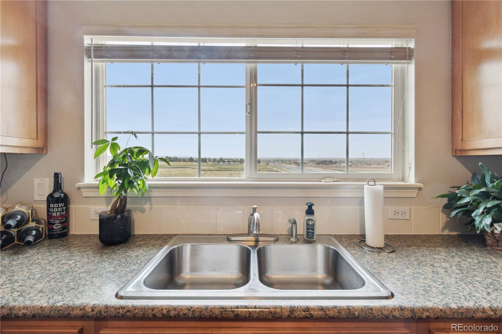 MLS Image #10 for 23376 e 5th place,aurora, Colorado