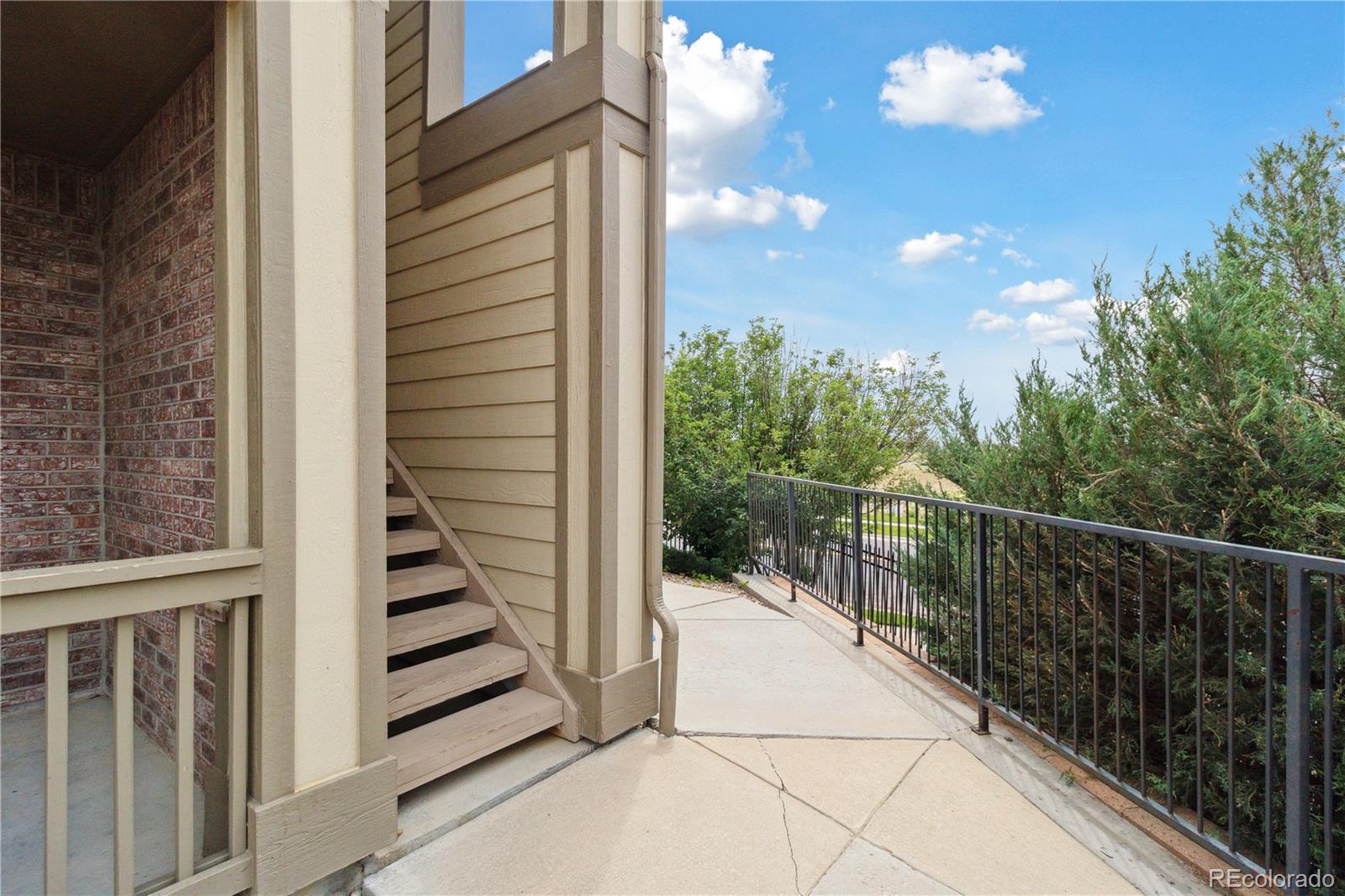 MLS Image #2 for 23376 e 5th place,aurora, Colorado