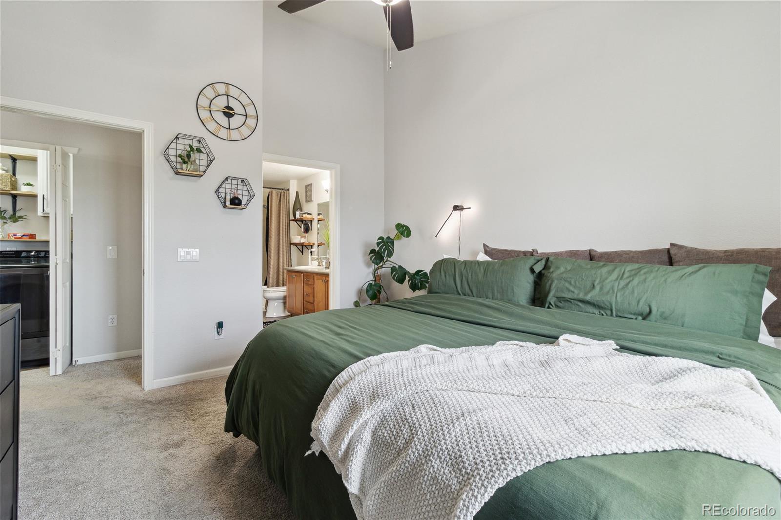MLS Image #20 for 23376 e 5th place,aurora, Colorado
