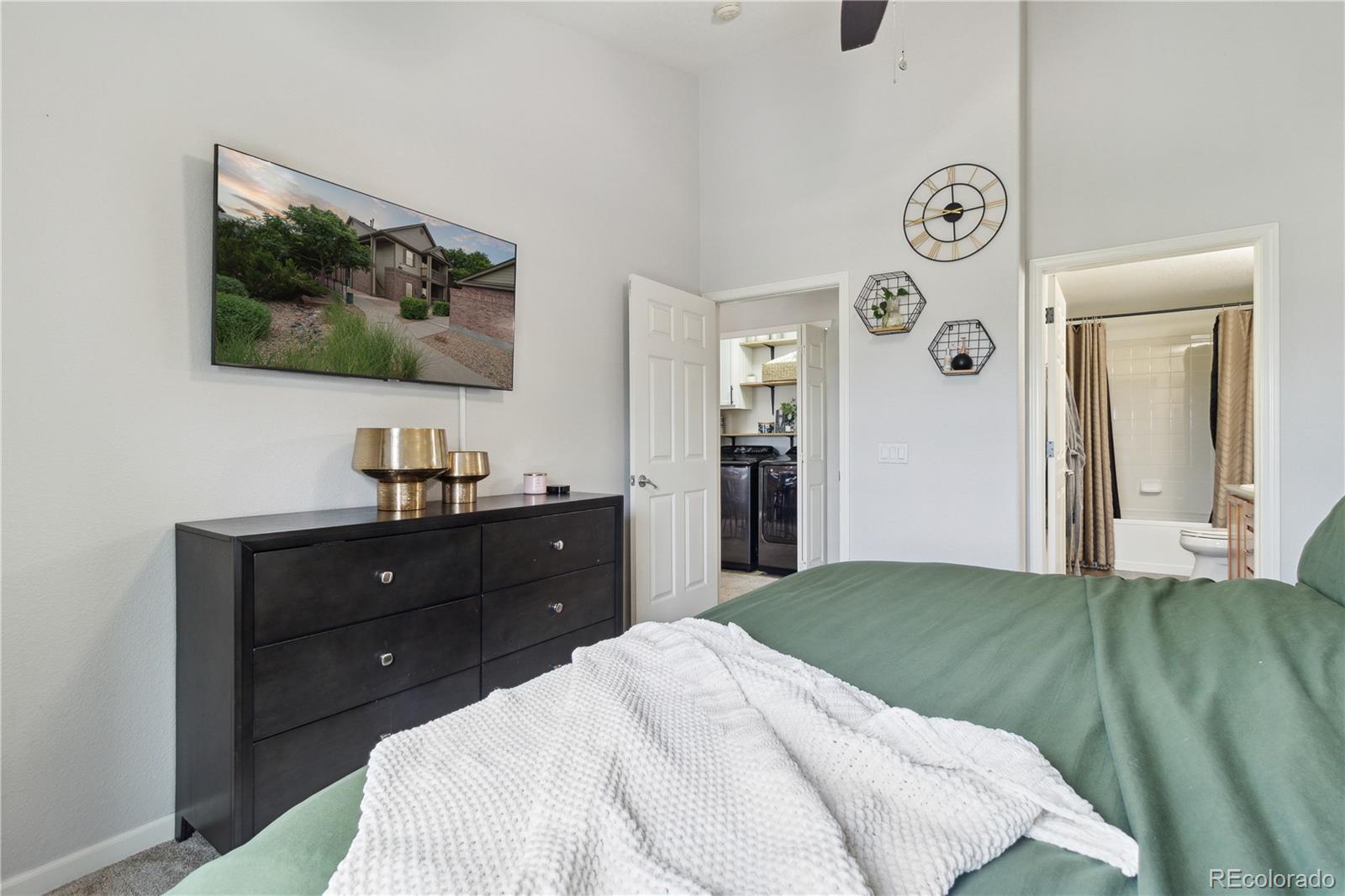 MLS Image #21 for 23376 e 5th place,aurora, Colorado