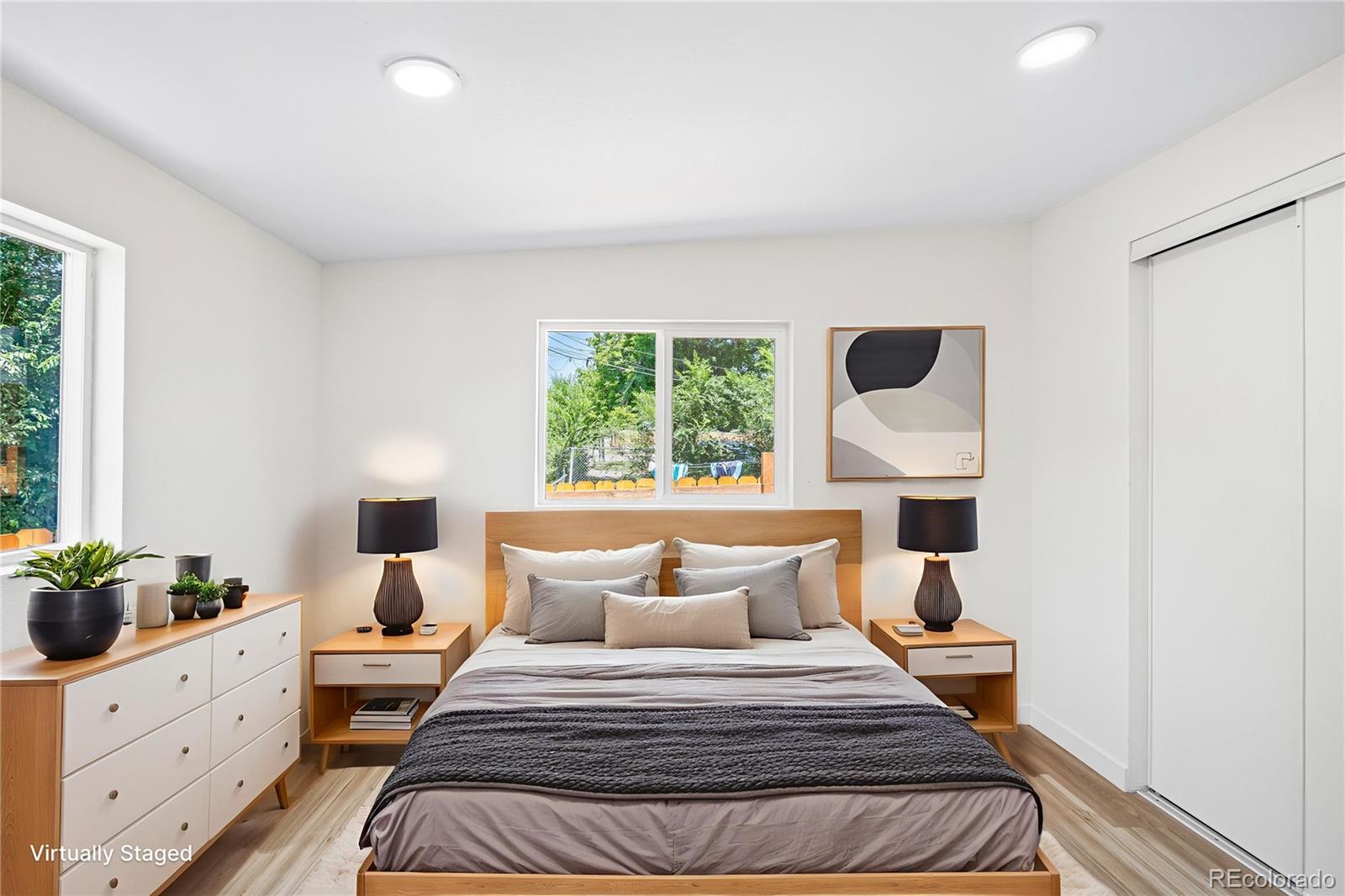 MLS Image #11 for 261  knox court,denver, Colorado