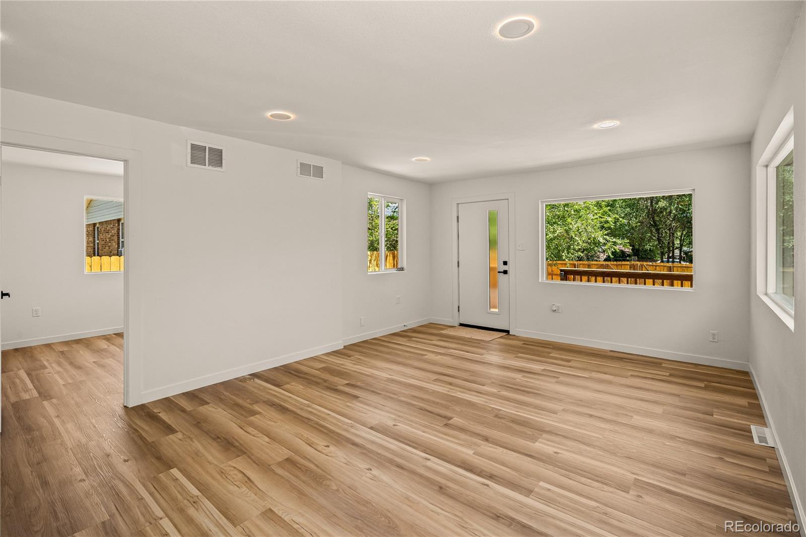 MLS Image #26 for 261  knox court,denver, Colorado