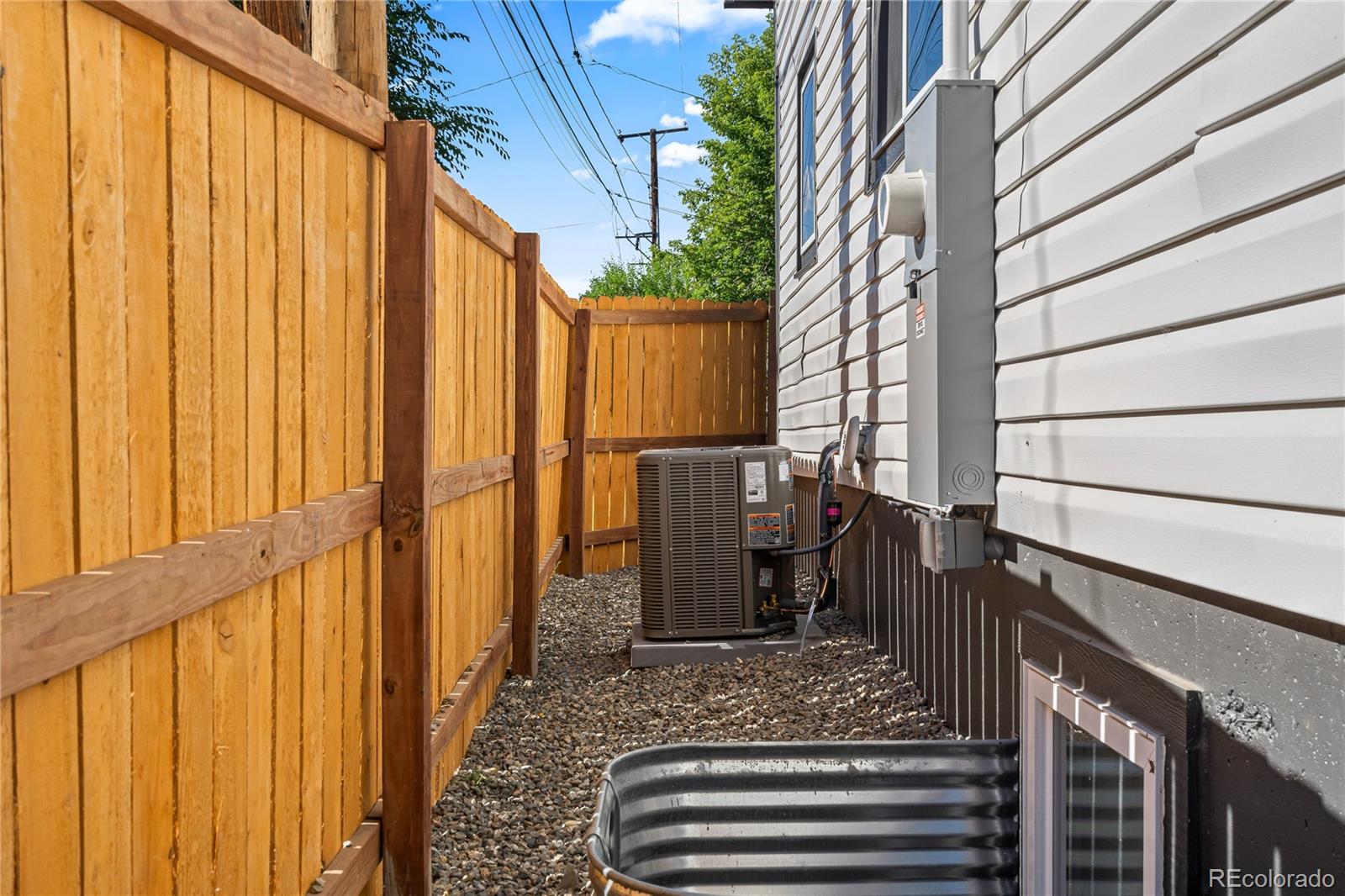 MLS Image #46 for 261  knox court,denver, Colorado