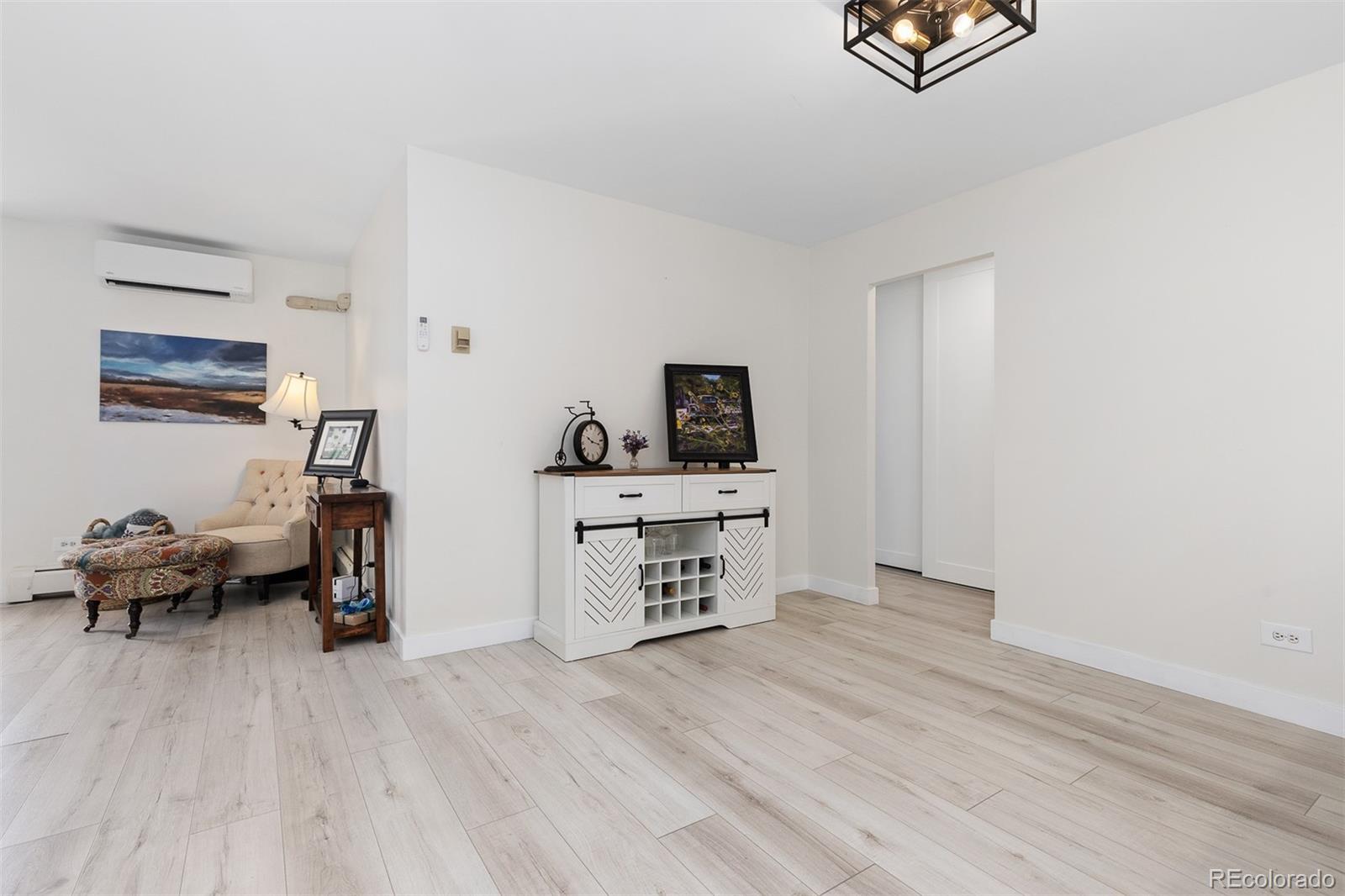 MLS Image #21 for 955  eudora street,denver, Colorado