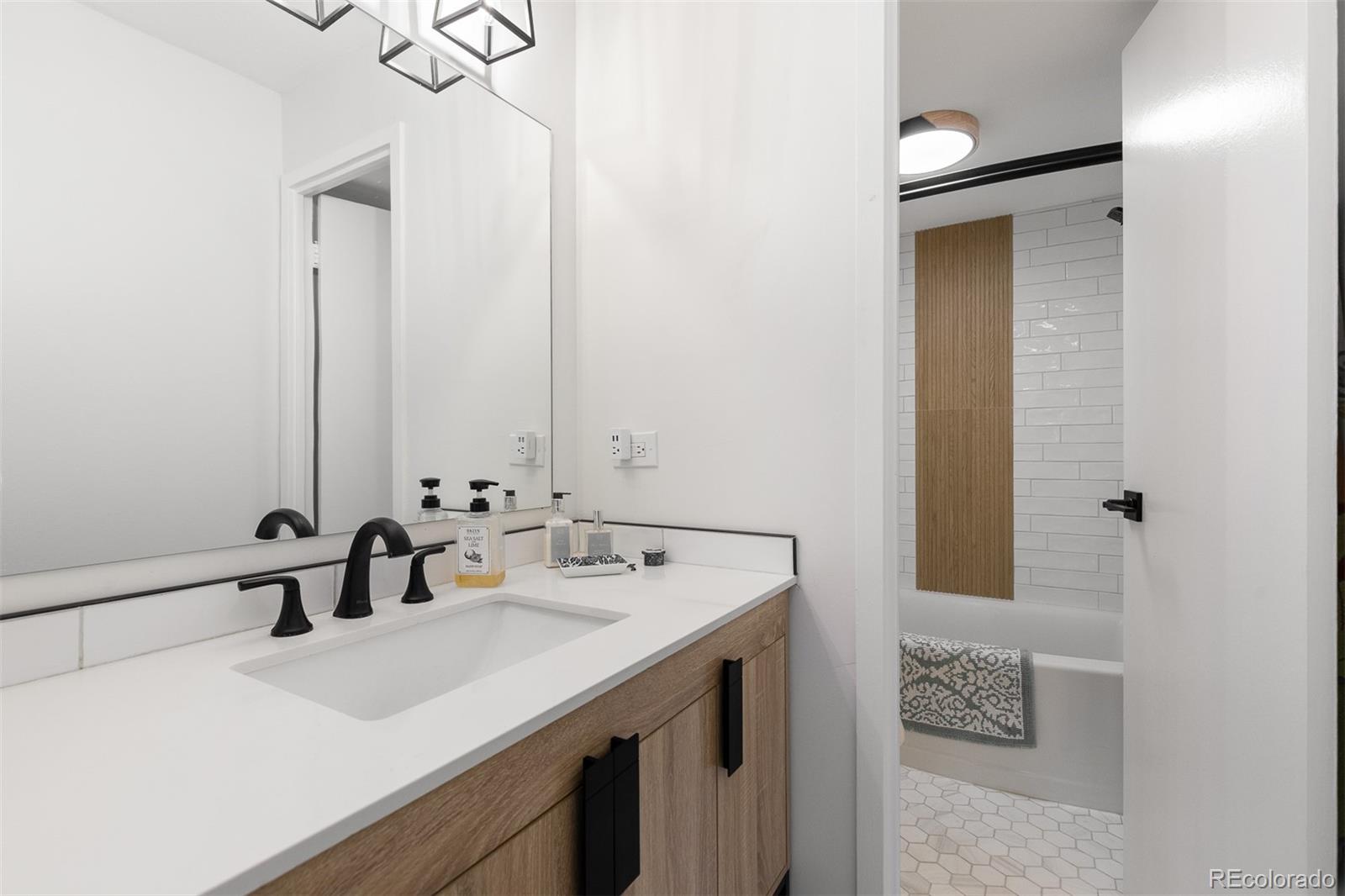 MLS Image #6 for 955  eudora street,denver, Colorado