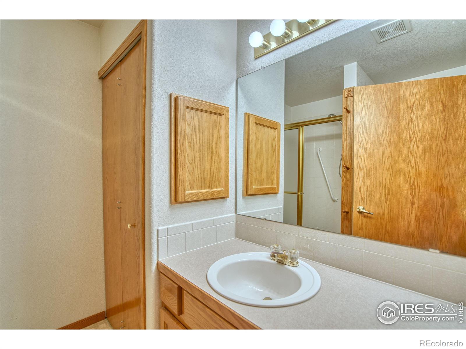 MLS Image #12 for 1816  cheyenne avenue,loveland, Colorado
